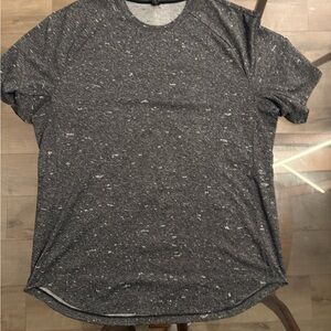 Men's Lululemon Drysense shirt XL Grey Spec color